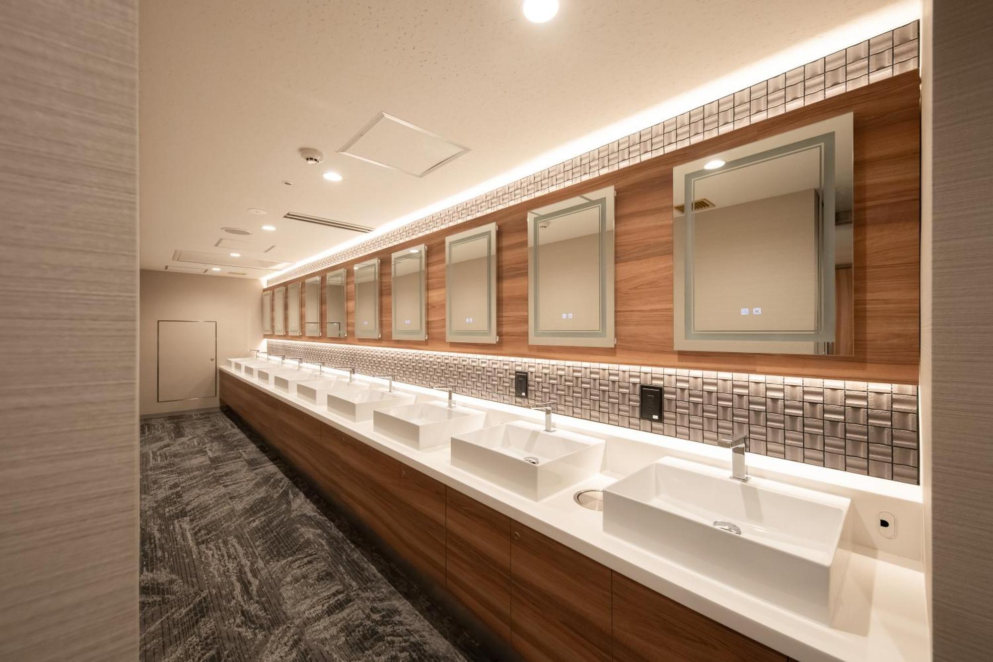 Sauna & Capsule Amza Oszaka Kültér fotó