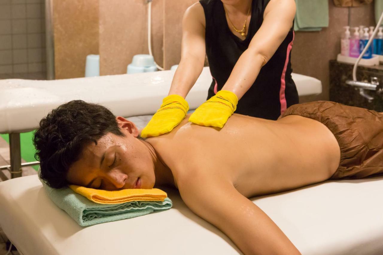 Sauna & Capsule Amza Oszaka Kültér fotó