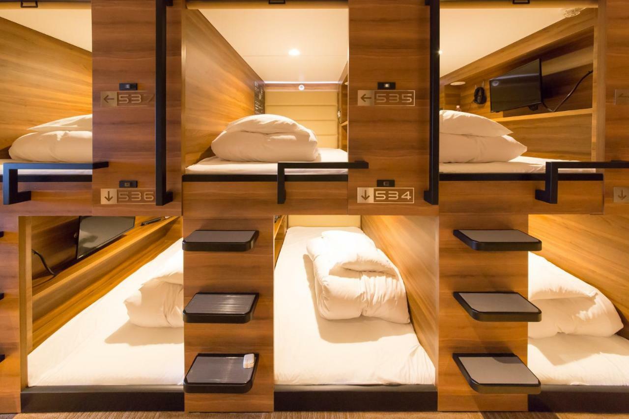 Sauna & Capsule Amza Oszaka Kültér fotó